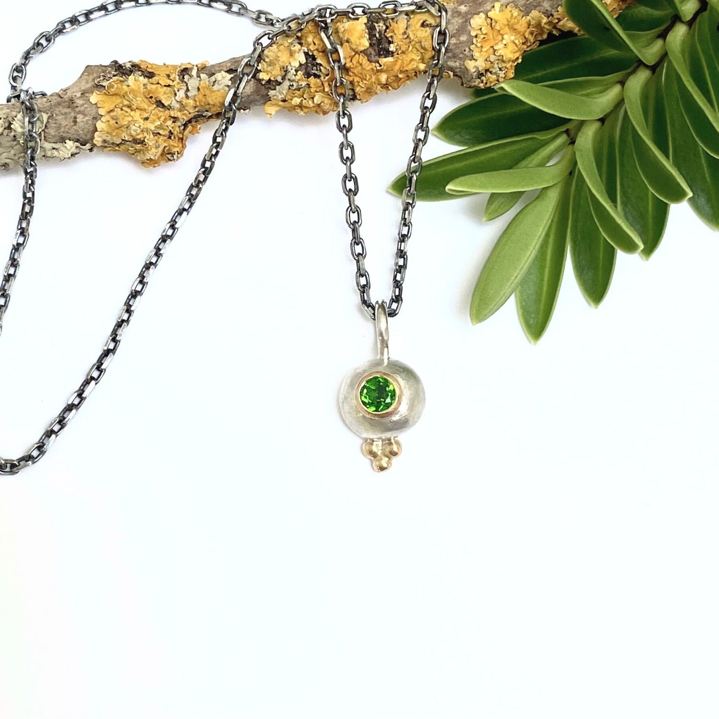chrome diopside silver pebble necklace