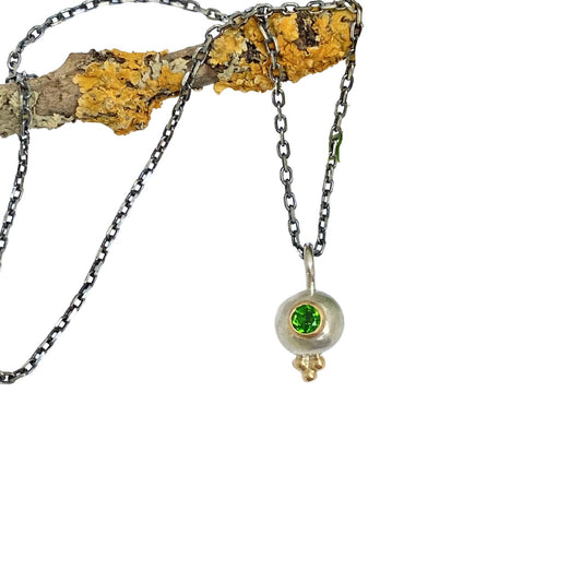 chrome diopside pendant