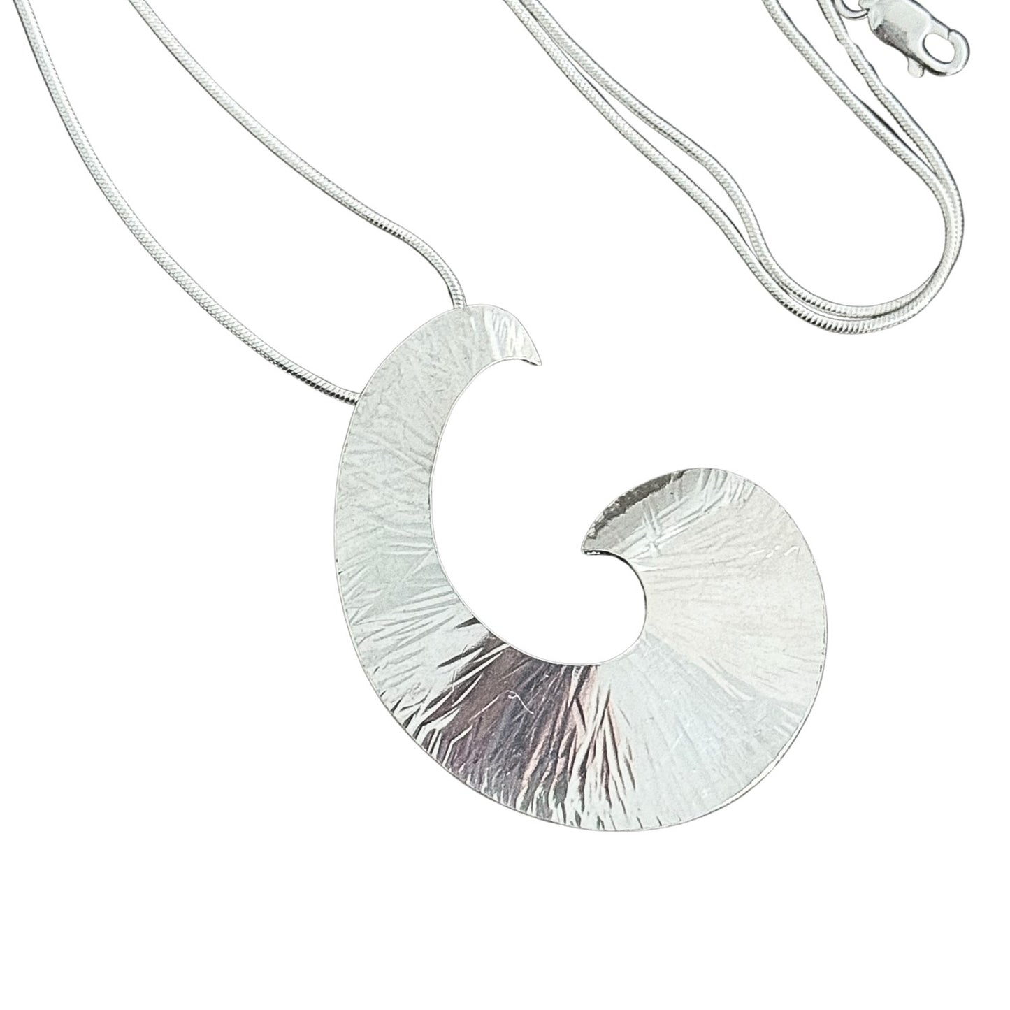 Nisha Sterling Silver Plannished Swirl Pendant