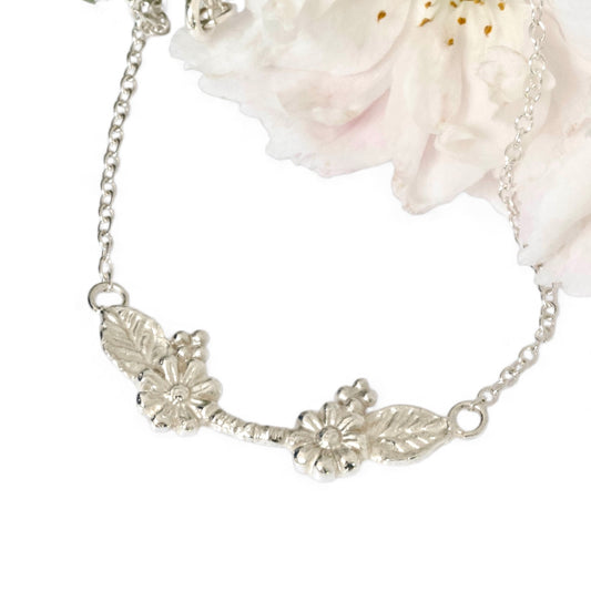 Wildflower Daisy Necklace, Silver Woodland Flower Necklace