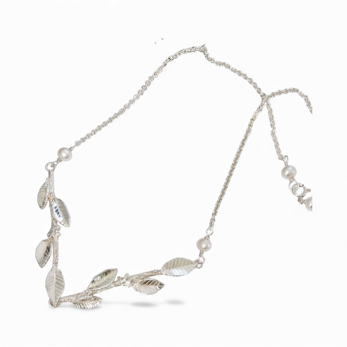 Silver Laurel leaf Wreath Necklace with Pearls