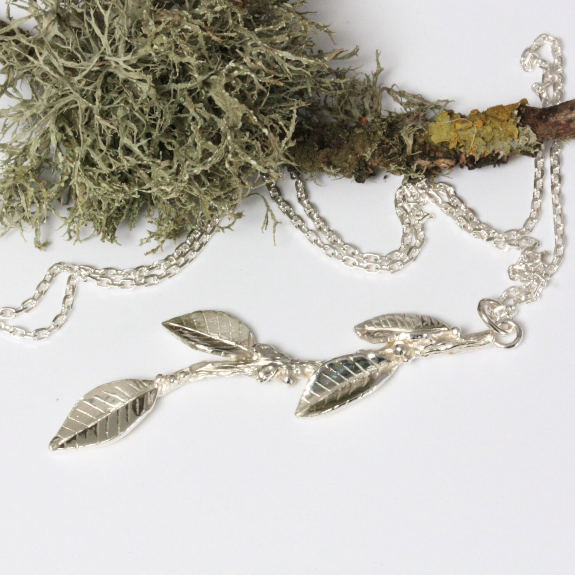 nature leaf necklace