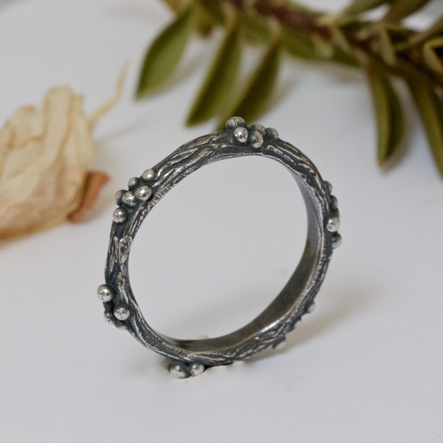 Woodland Berry Ring