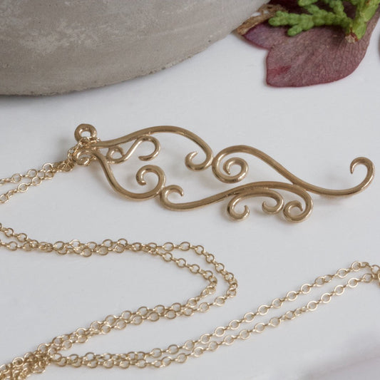 Solid 9ct Gold Vintage Inspired Romance Necklace
