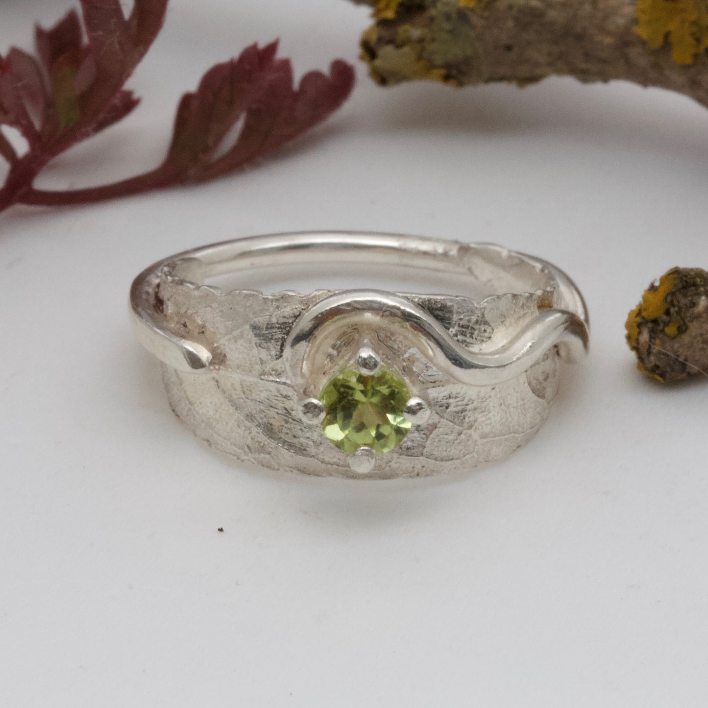 Silver Leaf Ring with Peridot