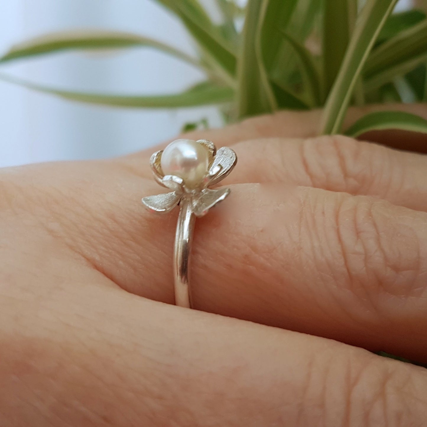 Pearl Flower Ring, Freshwater Pearl Ring, Pearl Botanical Ring, June Birthstone