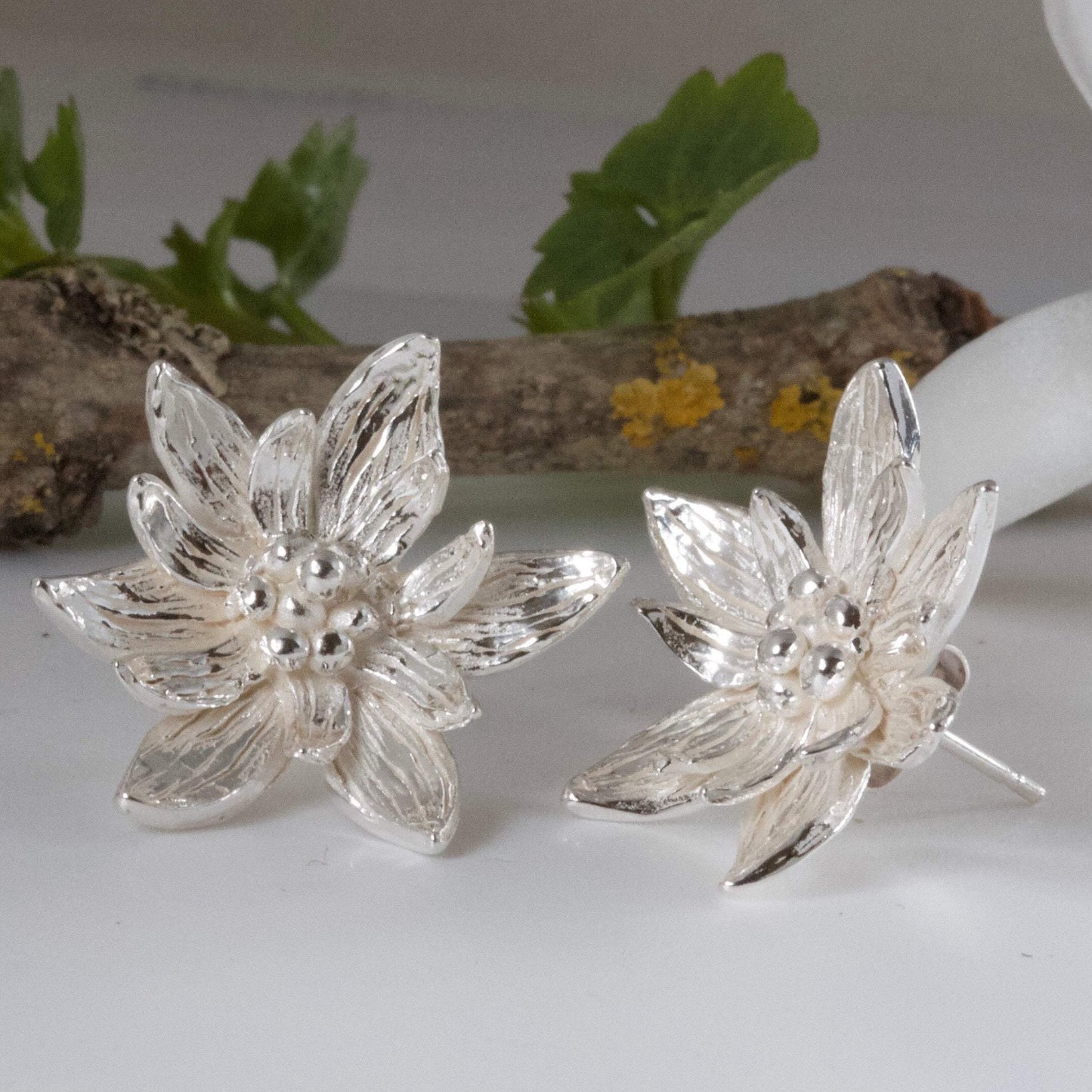 botanical earrings for the bride.